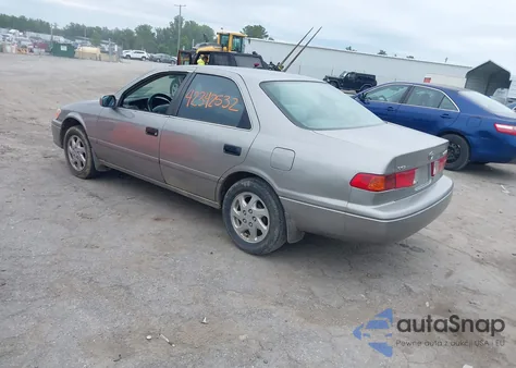 2001 Toyota Camry Ce/Le/Xle from USA, damaged, VIN 4T1BG22K11U027969
